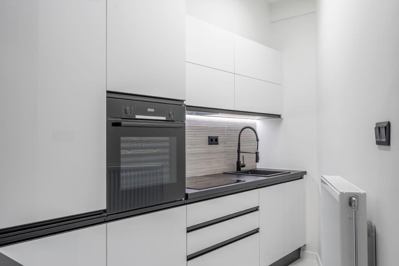 Luxury Studio Apartment In The Heart Of Atena Exterior foto